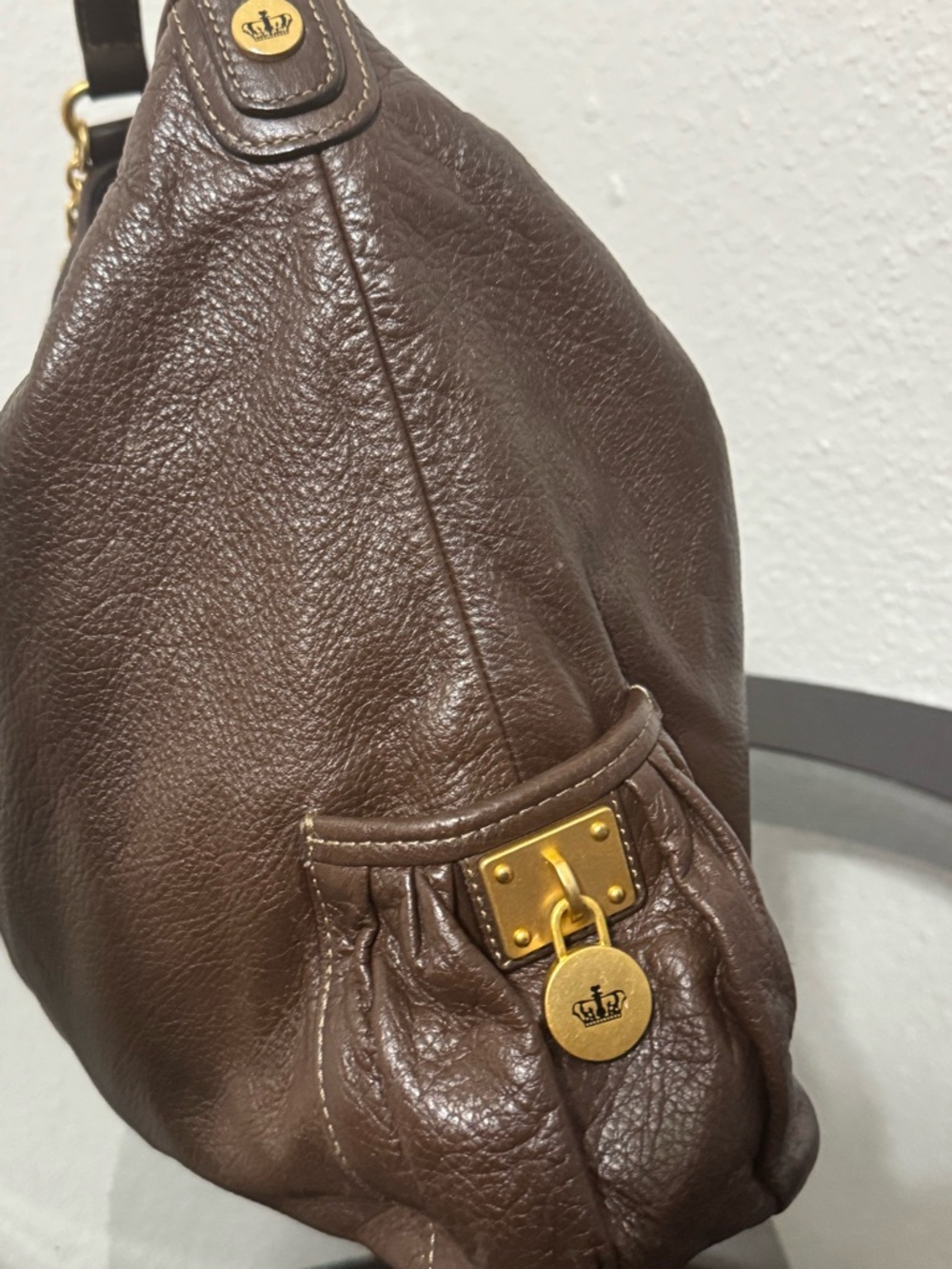 Juicy Couture Chocolate Brown Leather Shoulder Bag with Gold Charm - Picture 9 of 16
